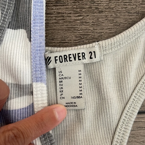 Forever 21 Cami Tank tops - Picture 2 of 6